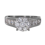 Juego de anillos de compromiso con diamantes en montura de canales en racimo de oro blanco de 14 k