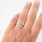 18k White Gold Love Style Band Ring