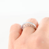 18k White Gold Diamond Heart Band