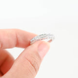 18k White Gold Diamond Heart Band