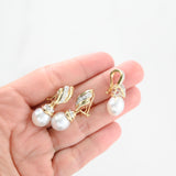 14K Yellow Gold Pearl And Diamonds Pendant And Earrings Set