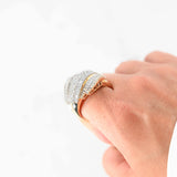 Anillo de cóctel de diamantes baguette y redondos en oro amarillo de 14 k