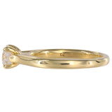 Anillo de compromiso con diamantes solitarios en oro amarillo macizo de 14 k