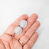 Aretes de diamantes naturales en racimo redondo de oro blanco de 14 quilates