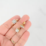 Conjunto de joyería con anillo y aretes con halo y talla princesa de diamantes en oro amarillo de 18 quilates