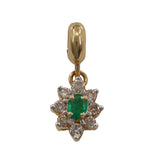 Colgante de oro amarillo de 14 k con diamantes y piedra verde