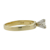 Anillo de compromiso de diamantes de talla princesa en oro amarillo de 14 quilates