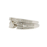 Juego de anillos de boda y compromiso con diamantes en oro blanco de 14 quilates
