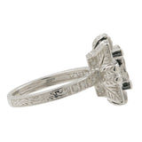 Anillo de diamantes decorativos con forma cuadrada en oro blanco de 14 quilates