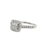 Anillo de compromiso en racimo con diamantes de talla princesa en oro blanco de 14 k