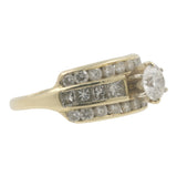 Juego de aretes y anillo de oro de 14 k y diamantes